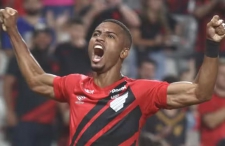 Athletico vence São Joseense, vira vice-líder e encaminha vaga às quartas do Paranaense